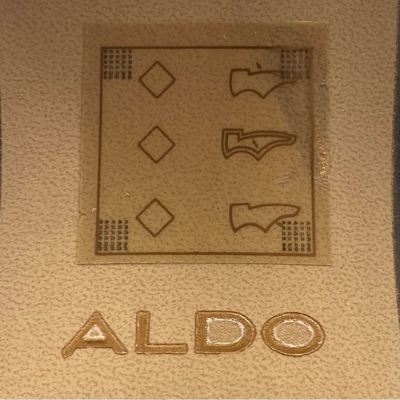 Aldo Women's Boots Fidella Olive Green Patent Vegan Leather Heeled Sleek Size 8 - Picture 9 of 10